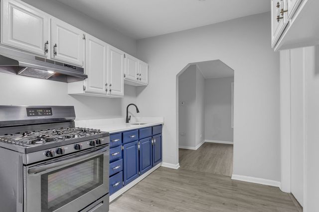 31 W US Highway 45, Vernon Hills, IL 60061