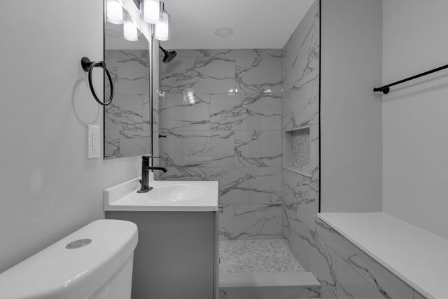 31 W US Highway 45, Vernon Hills, IL 60061