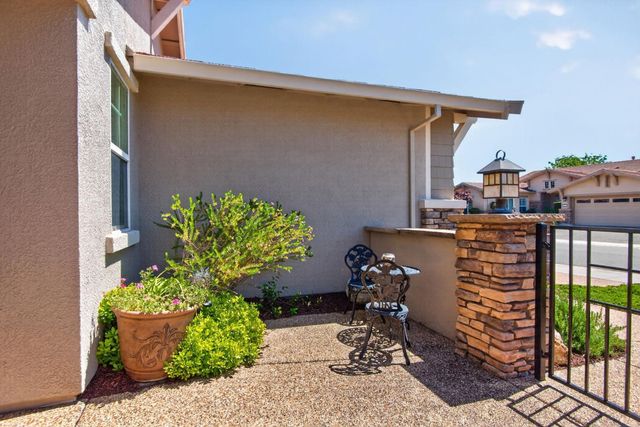 671 Violet Ln, Lincoln, CA 95648