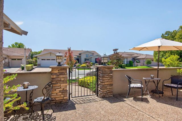 671 Violet Ln, Lincoln, CA 95648
