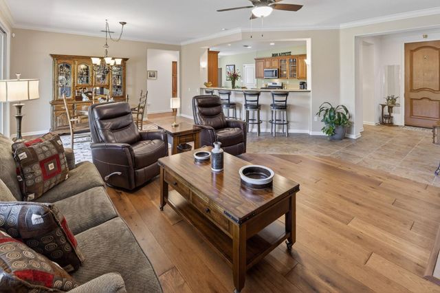 671 Violet Ln, Lincoln, CA 95648
