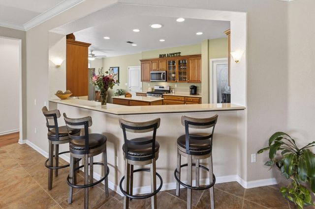 671 Violet Ln, Lincoln, CA 95648
