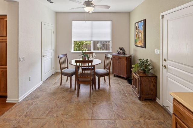 671 Violet Ln, Lincoln, CA 95648