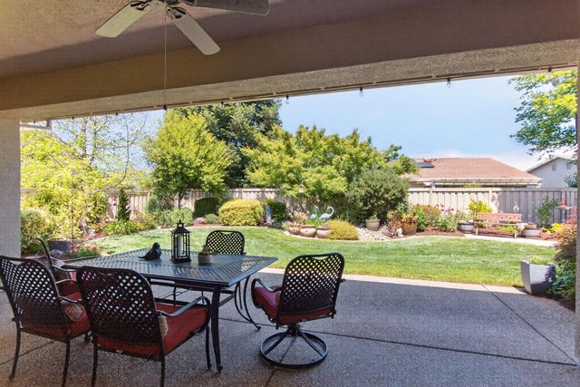 671 Violet Ln, Lincoln, CA 95648