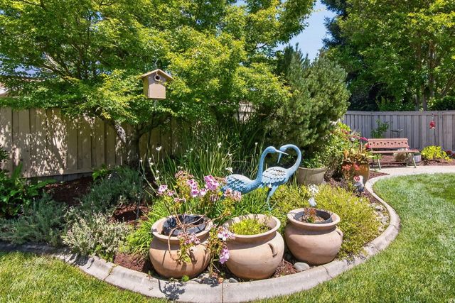 671 Violet Ln, Lincoln, CA 95648