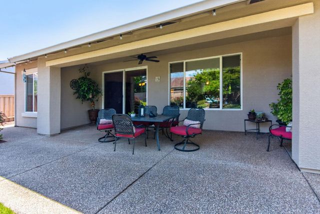 671 Violet Ln, Lincoln, CA 95648