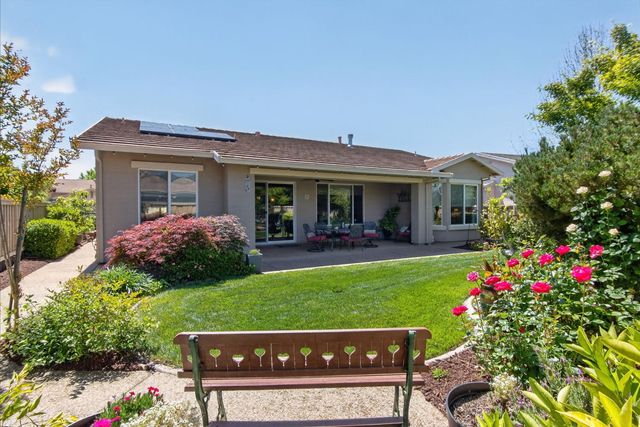 671 Violet Ln, Lincoln, CA 95648
