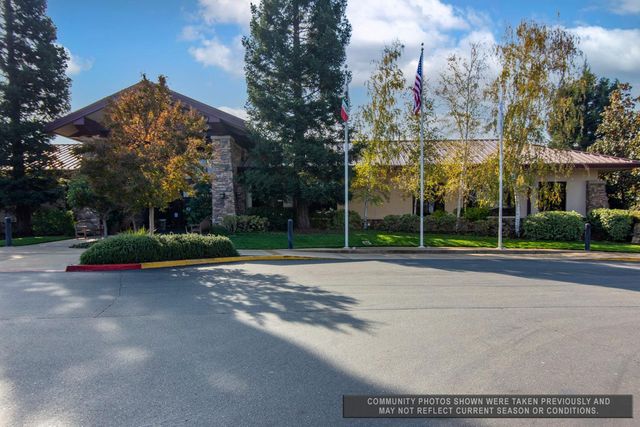 671 Violet Ln, Lincoln, CA 95648
