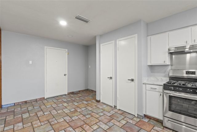 1636 Bending Oaks Trail, Dallas, TX 75217