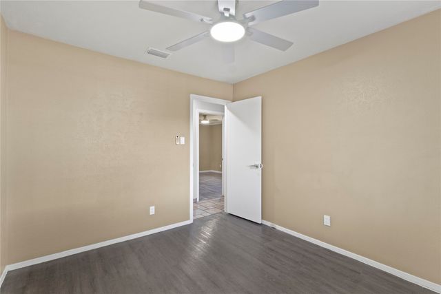 1636 Bending Oaks Trail, Dallas, TX 75217