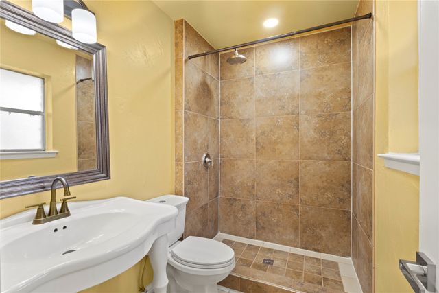 1636 Bending Oaks Trail, Dallas, TX 75217