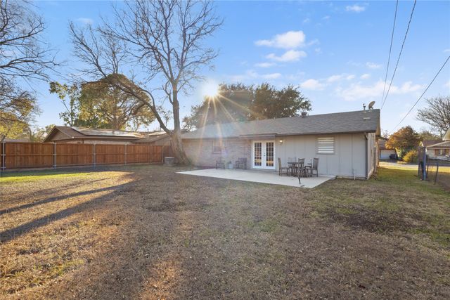 1636 Bending Oaks Trail, Dallas, TX 75217