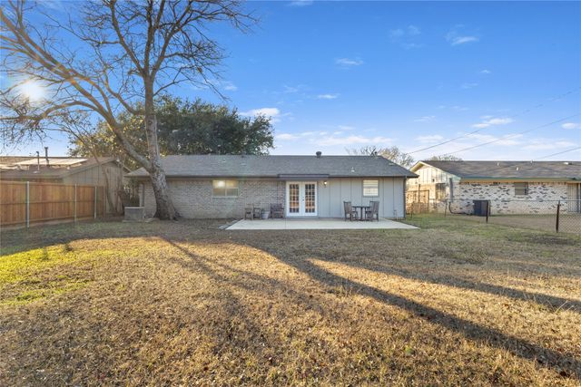 1636 Bending Oaks Trail, Dallas, TX 75217