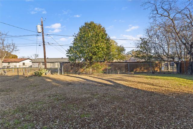 1636 Bending Oaks Trail, Dallas, TX 75217