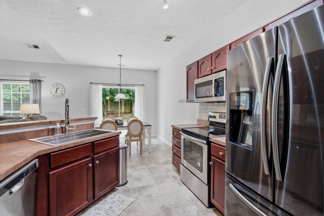 3701 Ivanora Dr, Spring Hill, TN 37174