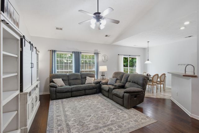 3701 Ivanora Dr, Spring Hill, TN 37174