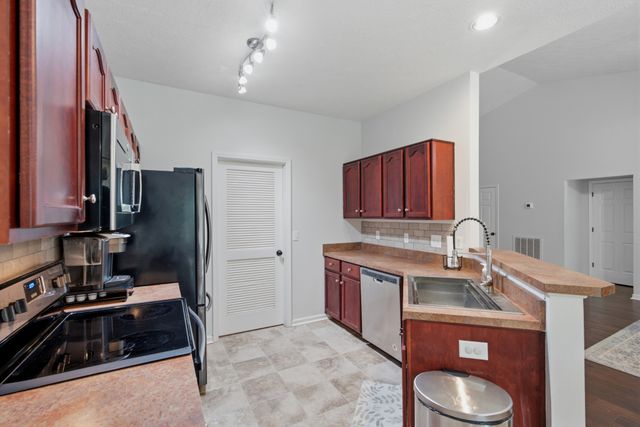 3701 Ivanora Dr, Spring Hill, TN 37174