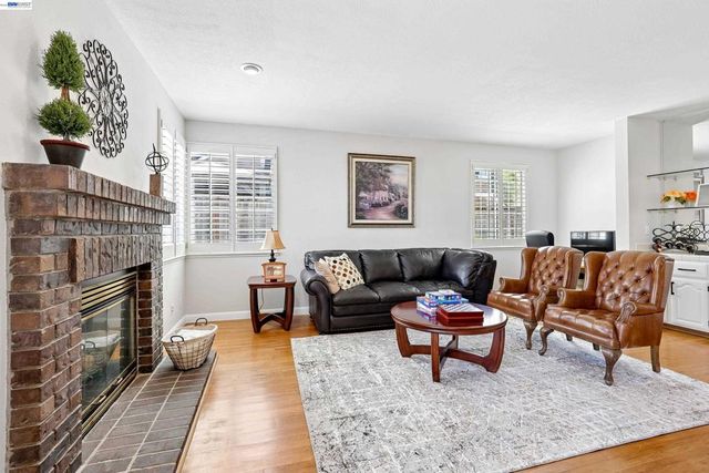 477 Obsidian Way, Clayton, CA 94517