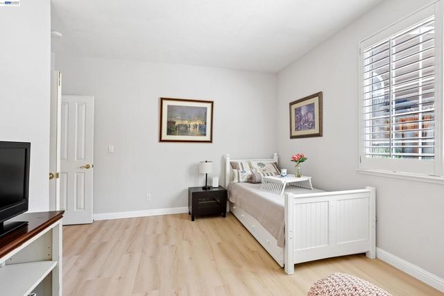 477 Obsidian Way, Clayton, CA 94517