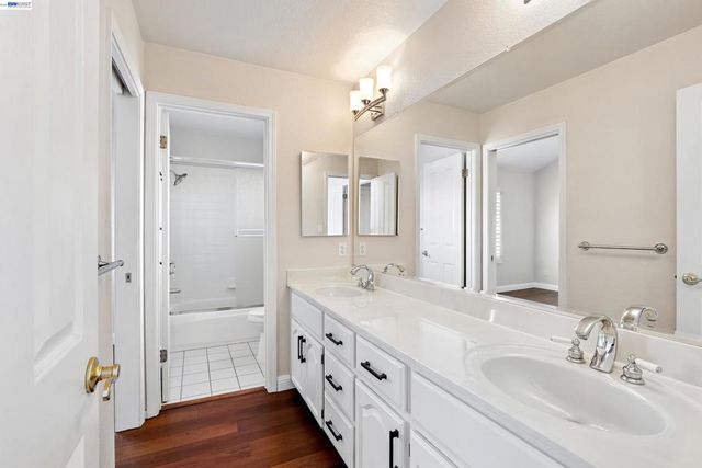 477 Obsidian Way, Clayton, CA 94517