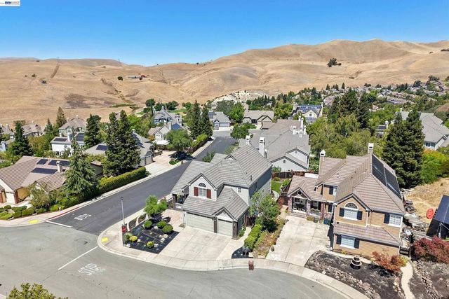 477 Obsidian Way, Clayton, CA 94517