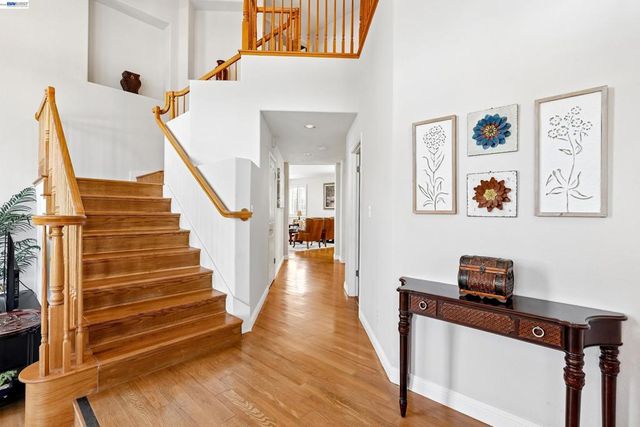 477 Obsidian Way, Clayton, CA 94517