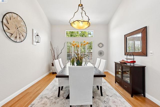 477 Obsidian Way, Clayton, CA 94517