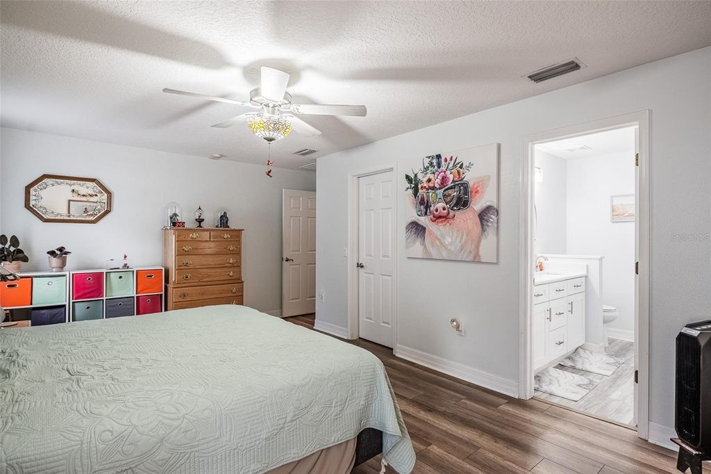 Image 14 of property listing at 2200 BLACKWOOD DRIVE, Mulberry, FL 33860