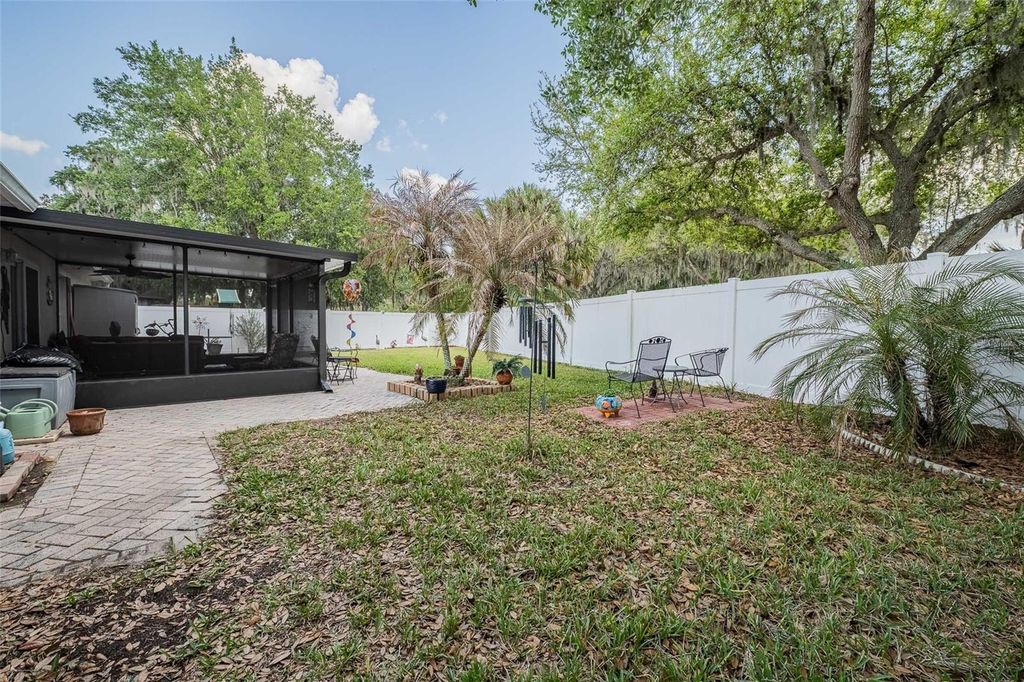 Image 26 of property listing at 2200 BLACKWOOD DRIVE, Mulberry, FL 33860