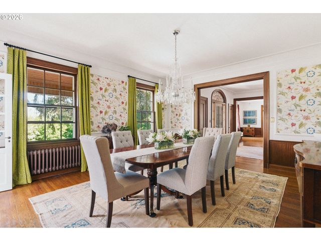 2030 S MILITARY Rd, Portland, OR 97219