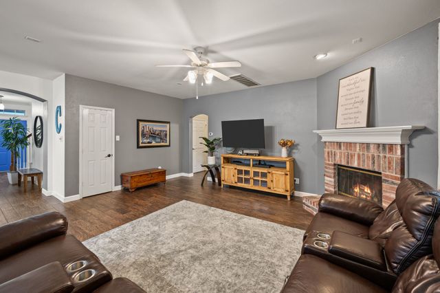 13341 Ridgepointe Road, Fort Worth, TX 76244