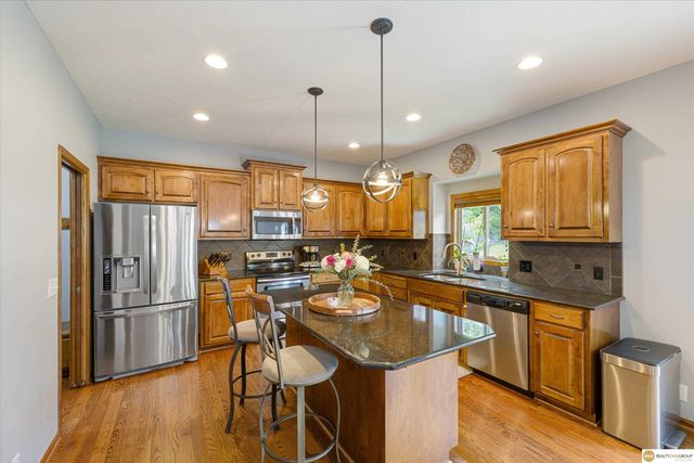 4222 N 175 Street, Omaha, NE 68116