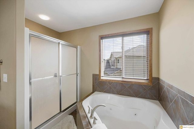 4222 N 175 Street, Omaha, NE 68116