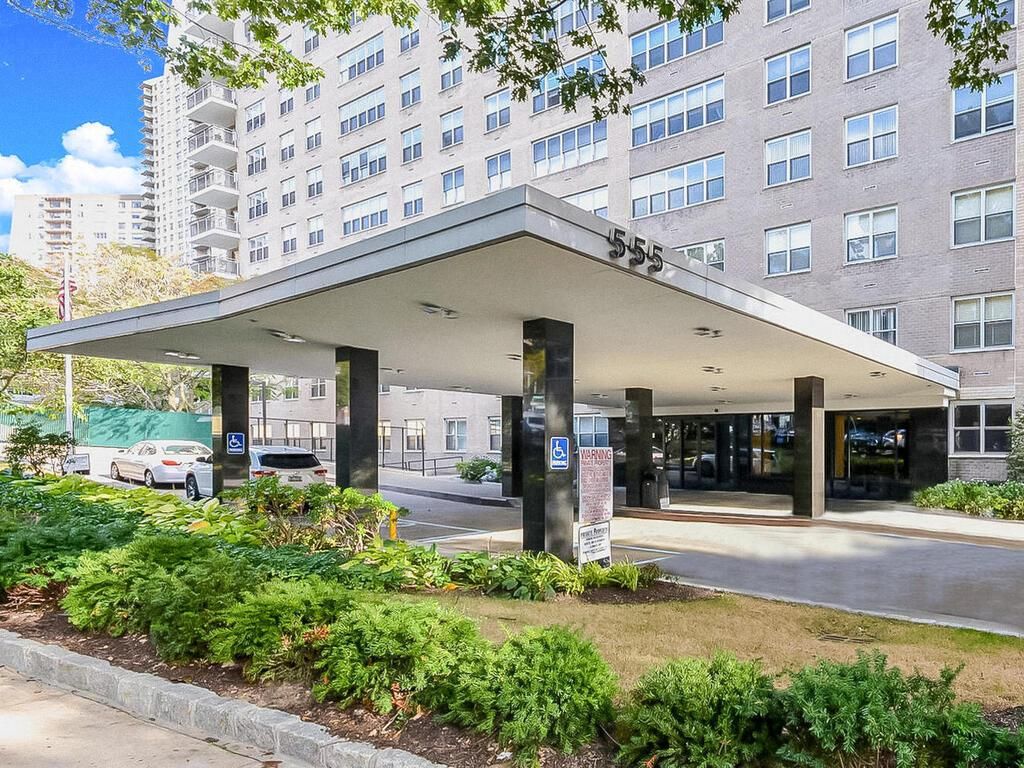 555 Kappock Street 16k, Bronx, NY 10463