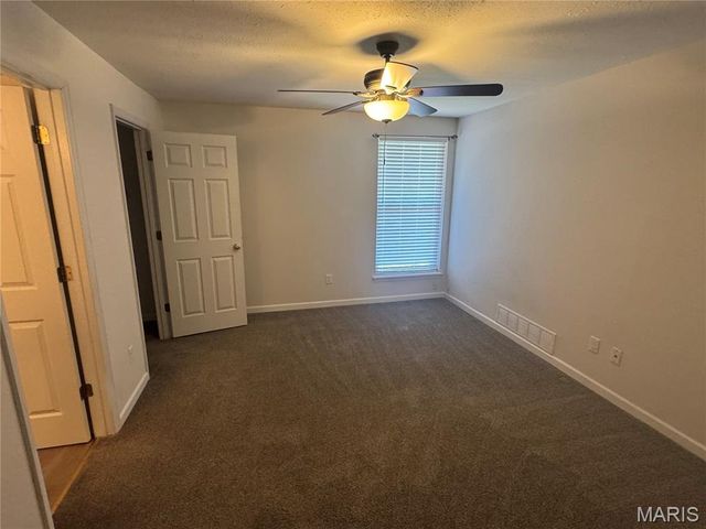 1966 Hunting Lake Court 201, Kirkwood, MO 63122