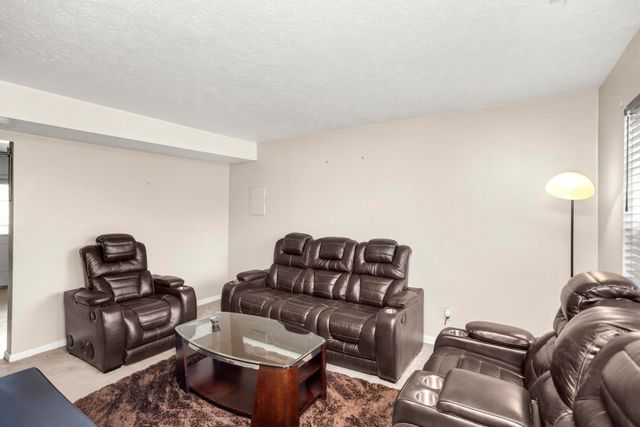 700 Oakdell Ave, Madison, TN 37115