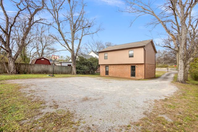 700 Oakdell Ave, Madison, TN 37115