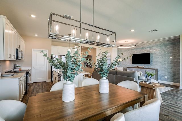 33495 HAMMOCK BEACH WAY, Dade City, FL 33525