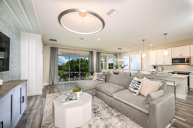 33495 HAMMOCK BEACH WAY, Dade City, FL 33525