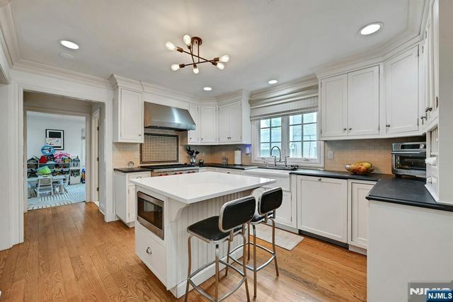 76 Engle Street, Tenafly, NJ 07670