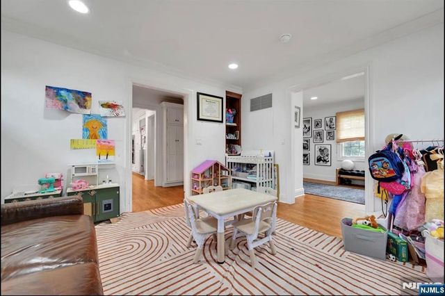 76 Engle Street, Tenafly, NJ 07670
