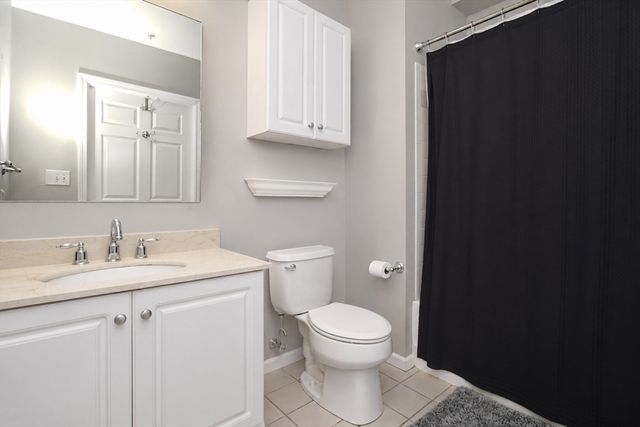 1 Cityview Ln 211, Quincy, MA 02169