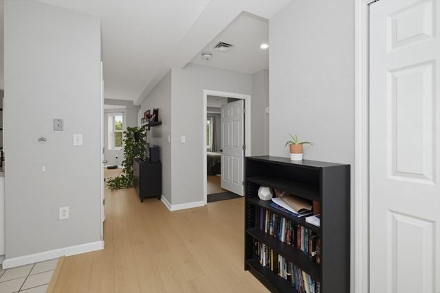 1 Cityview Ln 211, Quincy, MA 02169