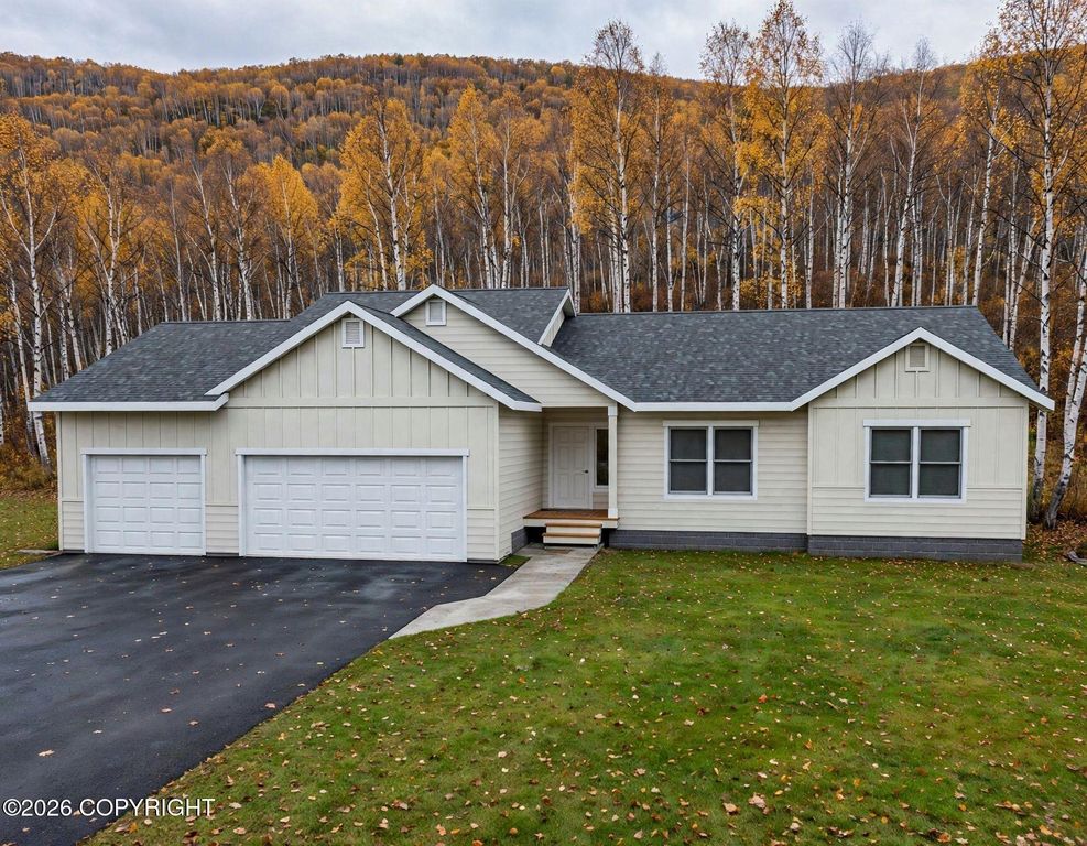 1622 S Rushing Stream Circle, Wasilla, AK 99654