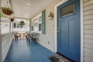 15 Alfred Way, Hopatcong Boro, NJ 07843