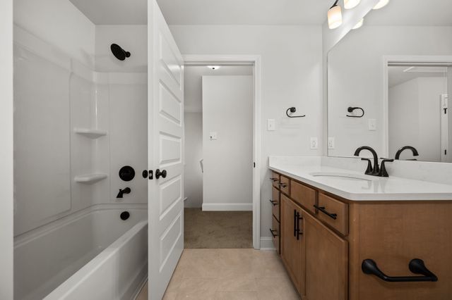 613 Rohan Dr, Murfreesboro, TN 37129