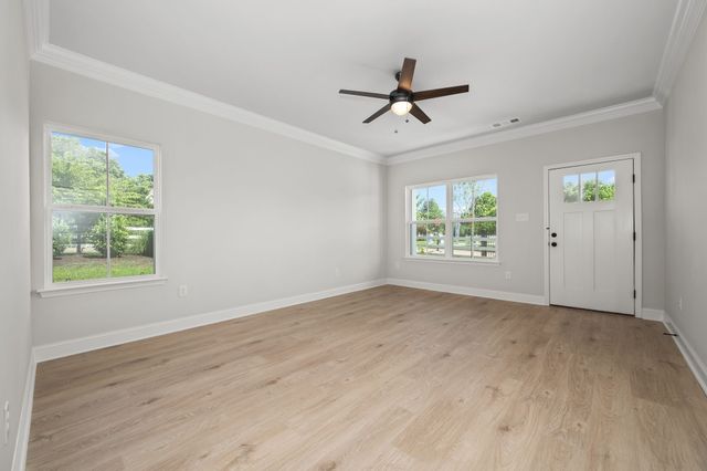 613 Rohan Dr, Murfreesboro, TN 37129