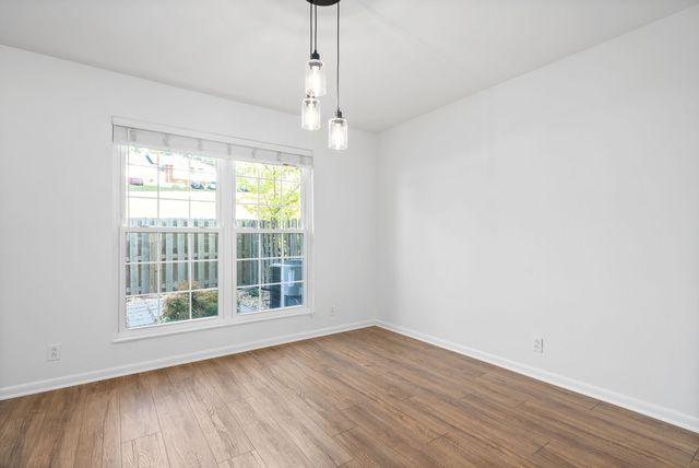 5600 Country Dr Apt 316, Nashville, TN 37211
