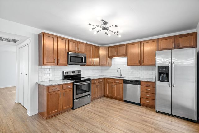 5600 Country Dr Apt 316, Nashville, TN 37211