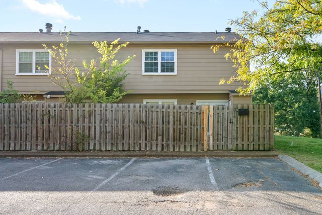 5600 Country Dr Apt 316, Nashville, TN 37211
